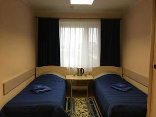 Отель Drive Hotel Гродно Двухместный номер эконом-класса с 2 отдельными кроватями-2